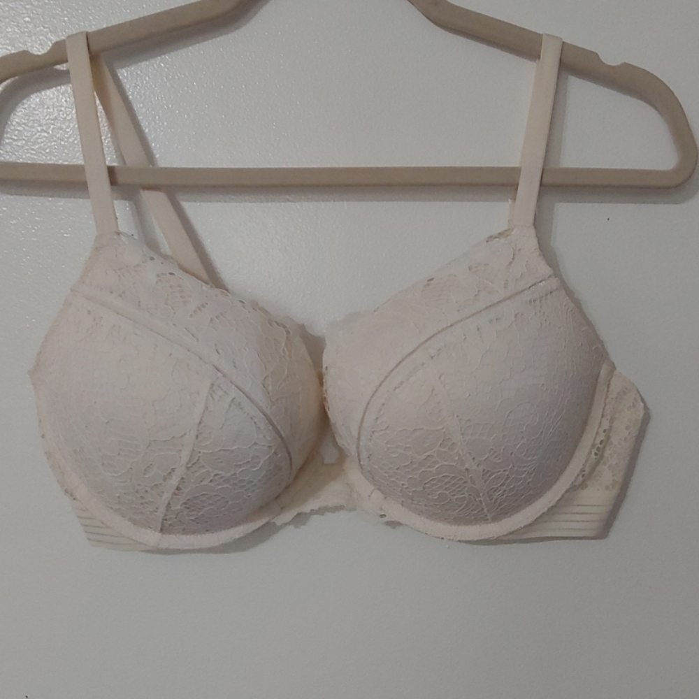 Victoria Secret Bombshell 38C